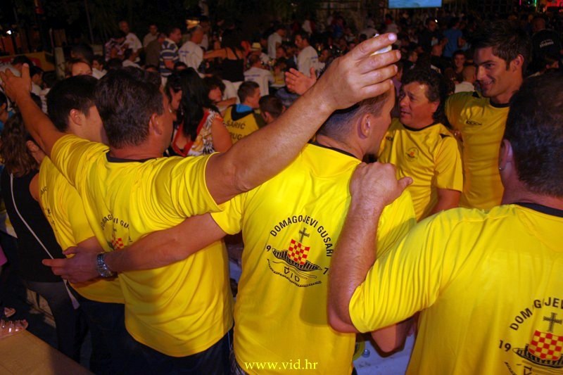Nocprvaka2012 (12)